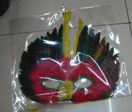 Карнавальная маска из перьев 12 цв. 10шт/уп