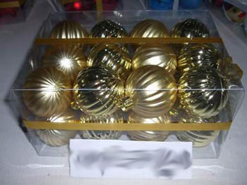 Новогодний набор шаров в коробке (золот.24 шт ПВХ 5 см)