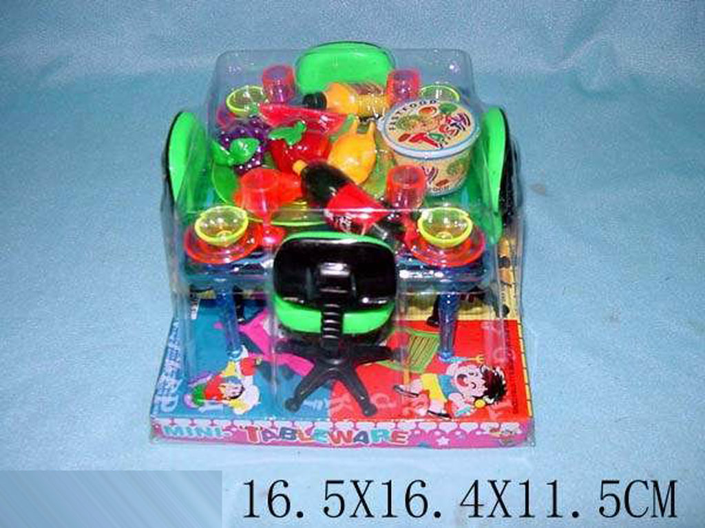Игрушка детская:Столик  для кукол 16,5*16,4*11,5см